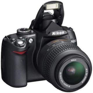 Профессиональный зеркальный фотоаппарат Nikon D5000