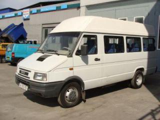 Микроавтобус IVECO Daily