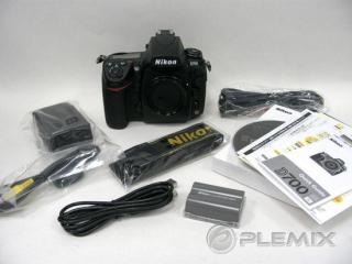 Nikon D700 12MP DSLR Camera